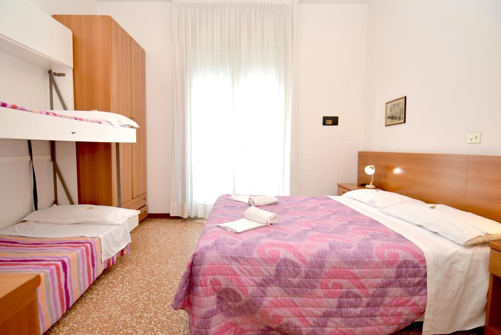 Hotel Edera Лидо-ди-Езоло Экстерьер фото