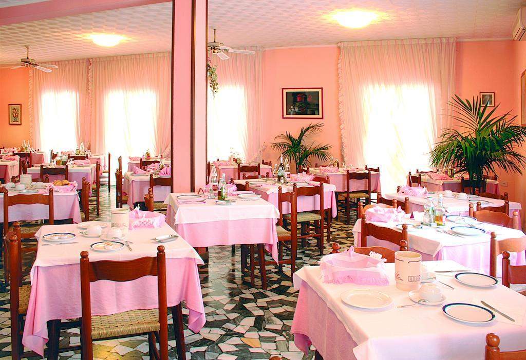 Hotel Edera Лидо-ди-Езоло Экстерьер фото